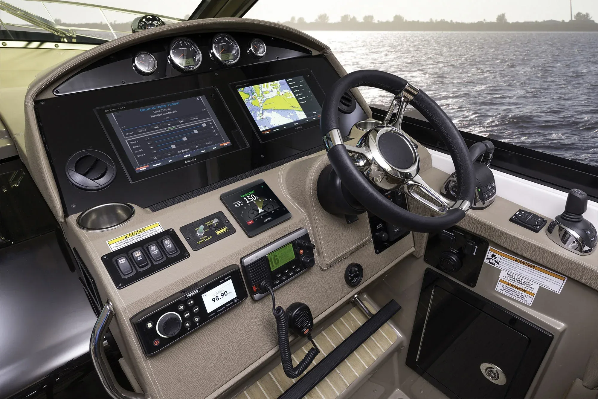 Garmin Reactor 40 Hydraulic autopilotti GHC 50 ohjausyksiköllä + SmartPump - Image 13
