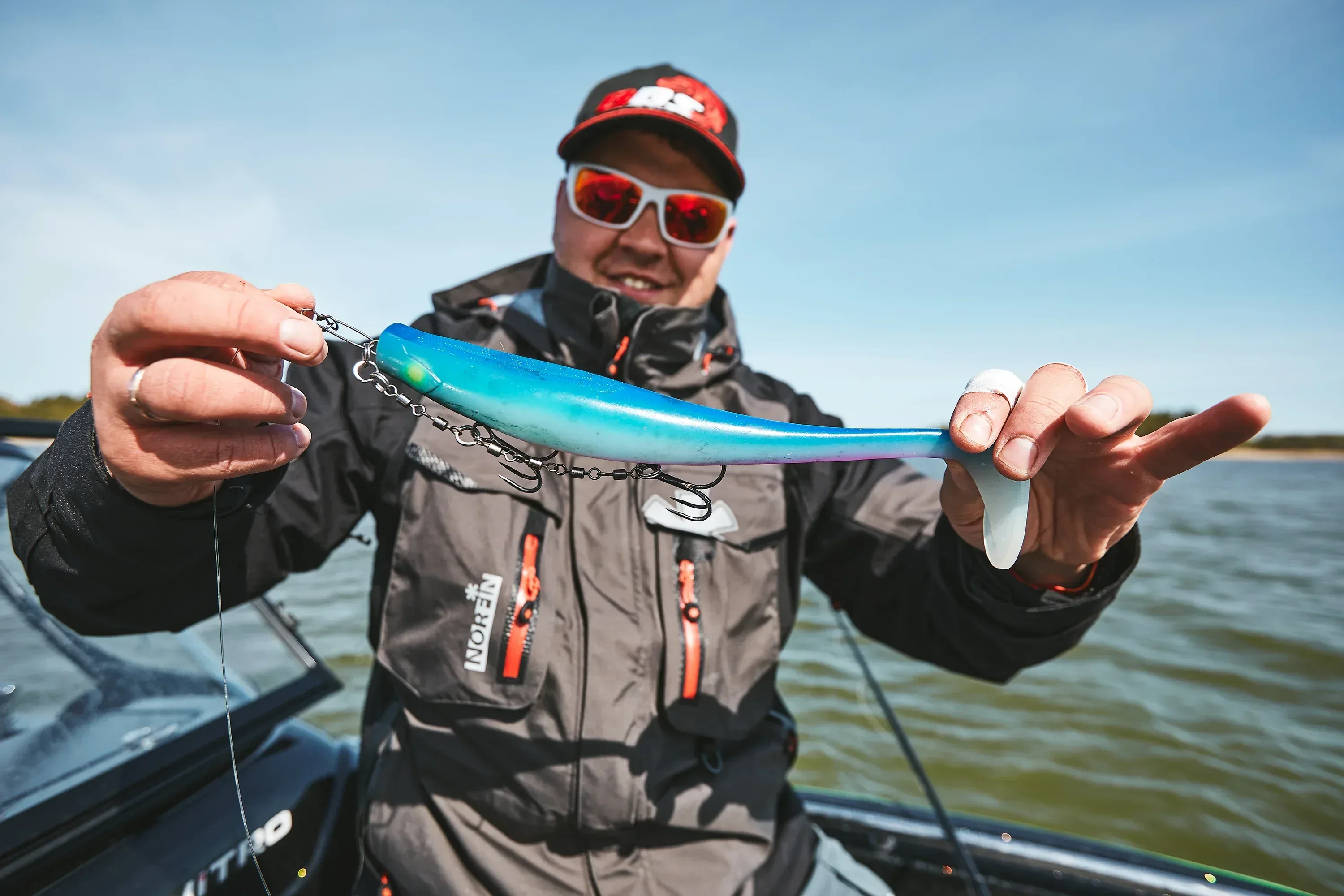 Lucky John Kubira Swim Shad 9" kalajigi + stinger - Image 7